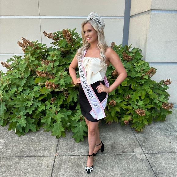 Bow Cocktail Dress - Picture 3 of 3